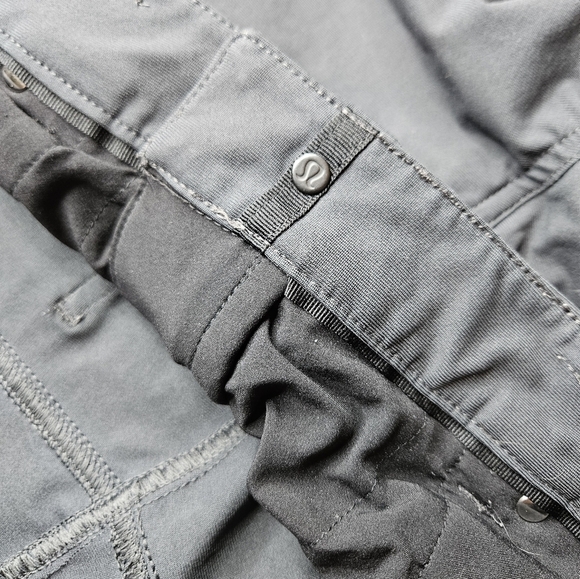 Lululemon ABC Men's Pants 33 Classic Fit 5 Pocket - Picture 3 of 10